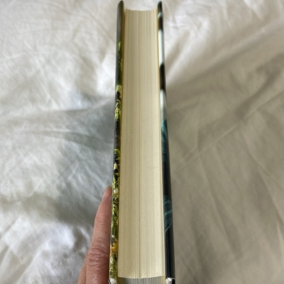 NICHOLAS SPARKS Hard Cover “The Return” a novel New Condition Book - Picture 5 of 9